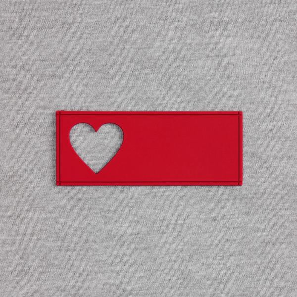 Лейбл из ПВХ с вырубкой «Сердце»