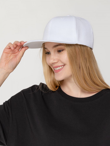 Бейсболка Snapback с прямым козырьком