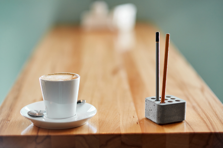 Карандашница PIGION (бетон) продаётся от 10 шт