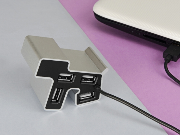 USB Hub Dog
