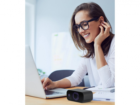 Автомобильный очиститель + обеззараживатель RMA-102-02