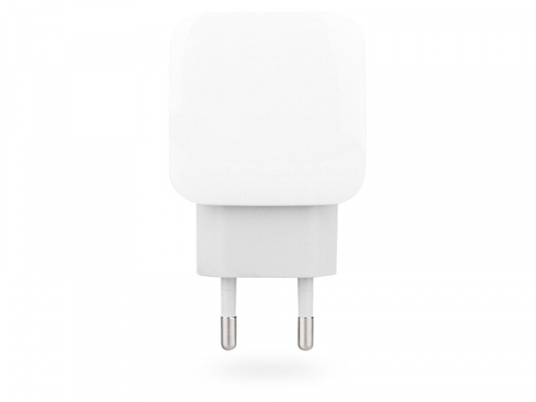 Сетевое зарядное устройство Rombica NEO ZQ1 Quick, белый